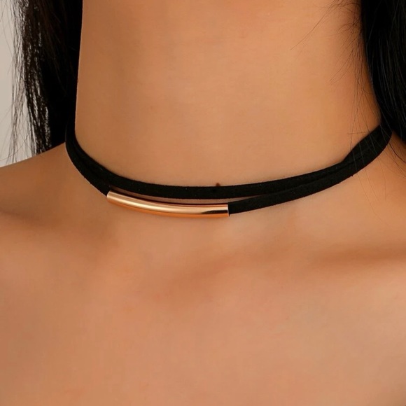 NWT Simple Black Choker - Picture 1 of 4